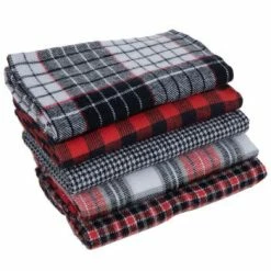 Deals 🎉 Patterned Flannel Fat Quarters ❤️